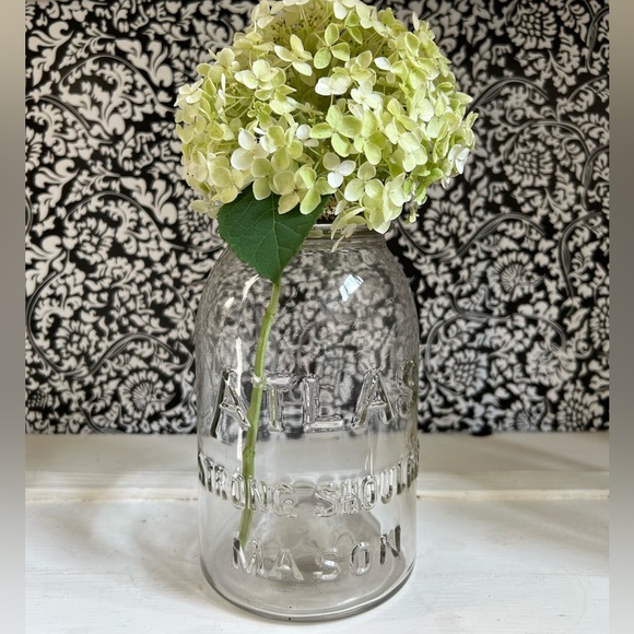 2 Vintage Glass Mason Jars - Picture 10 of 13